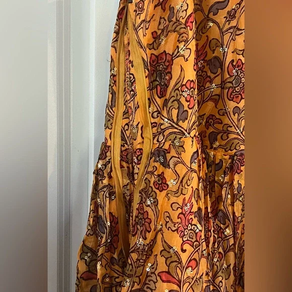 Mustard Yellow Gown (dress) - Picture 6 of 9